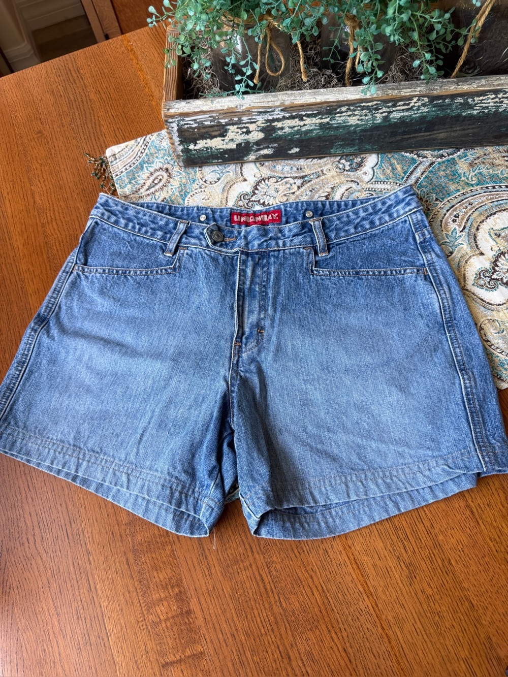 Unionbay Vintage High Rise Denim Mom Shorts Medium Wash Cotton Size 11